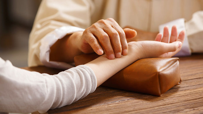 中医现代化,不是用西医改造中医,而是重新发现中医